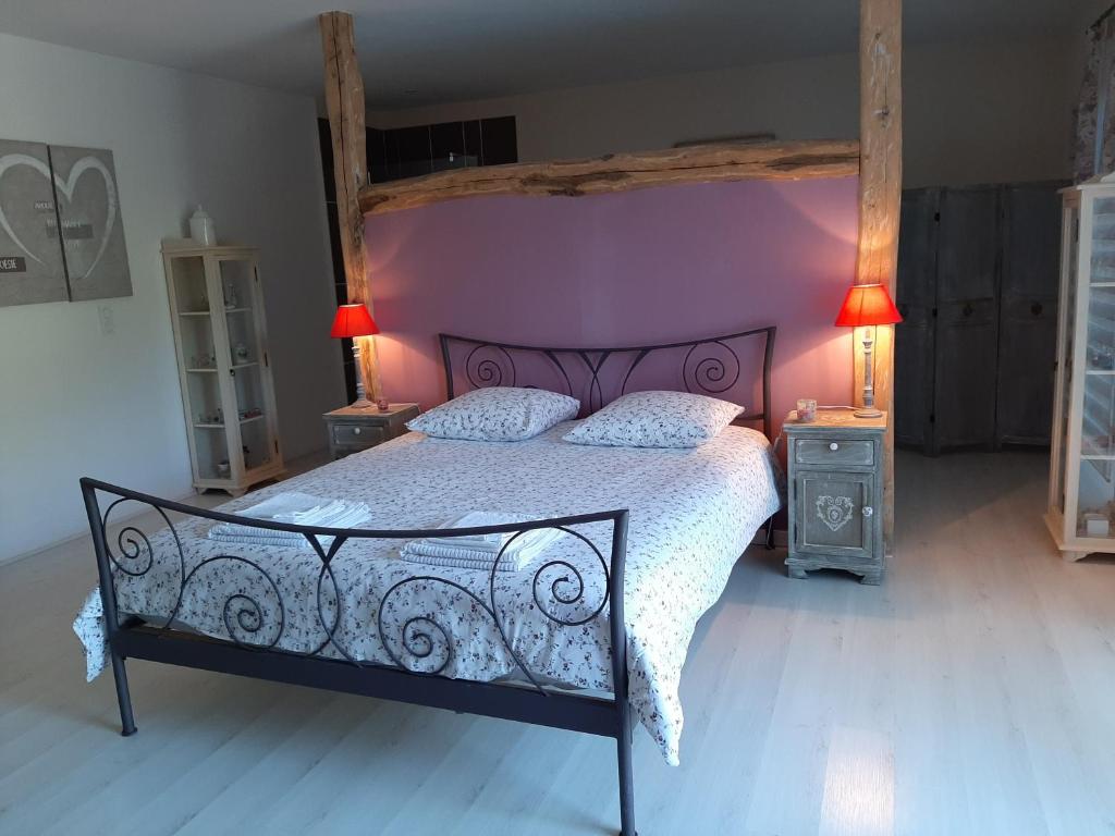 B&B / Chambre d'hôtes Au Cœur de Mauchat Mauchat 1, 24800 Saint-Martin-de-Fressengeas