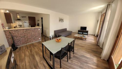 Appartement Au calme, 200m du centre T2 avec balcon et parking 3 Avenue de Provence Cassis