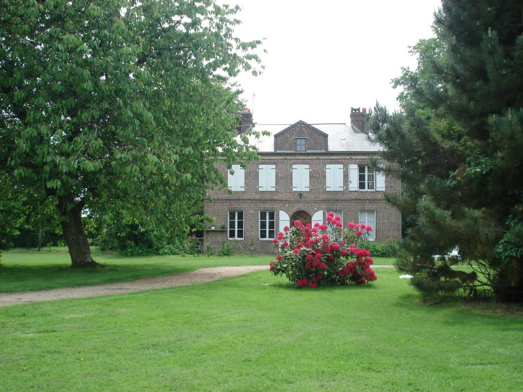 B&B / Chambre d'hôtes AU CHARME DES POMMIERS 28 rue de Lisieux, 27230 Thiberville