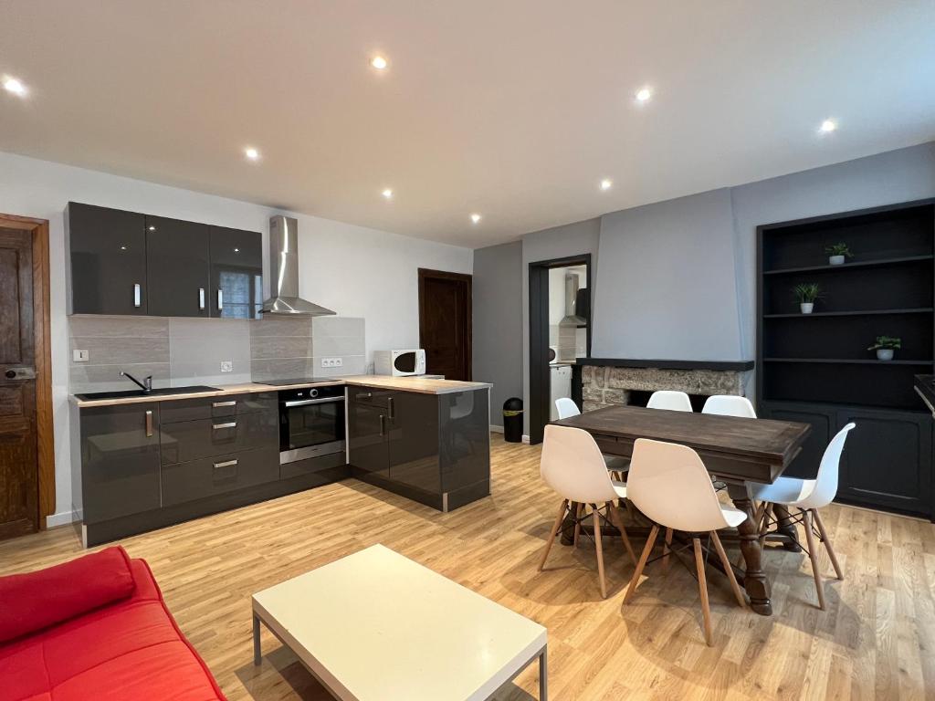 Appartement Au coeur de Cauterets, T2 + alcôve. 4P. 06 Rue de Verdun, 65110 Cauterets