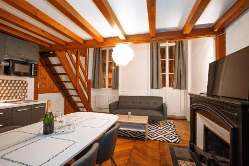 Appartement Au coeur de Lyon Proche Bellecour + Superbe Vue 11 Rue Aimé Collomb Lyon