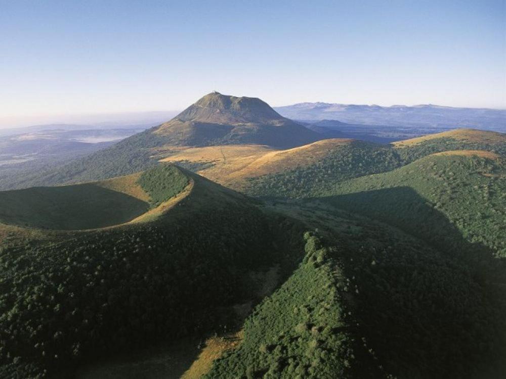 Villa Au coeur des volcans et lacs d'Auvergne 13 Rue Major Thibault Miloche, 63360 Saint-Beauzire