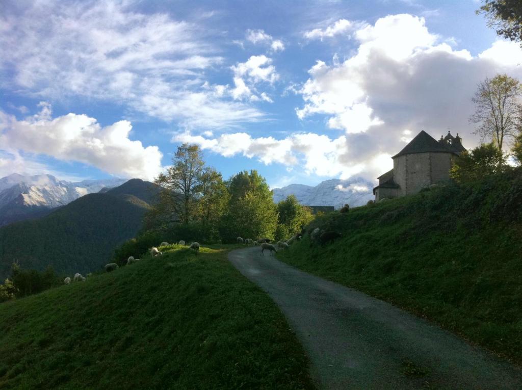 B&B / Chambre d'hôtes Au détour Du Larrech Boulevard Laffont, 09800 Castillon-en-Couserans