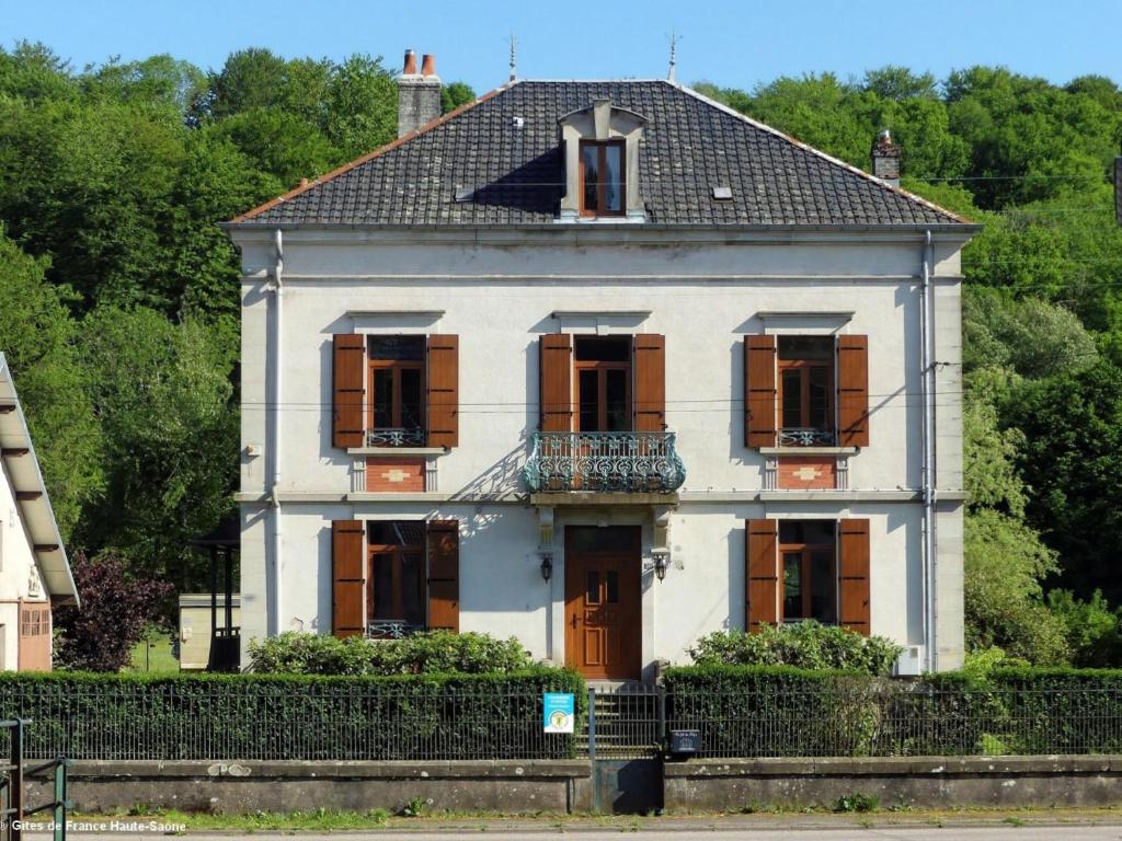 B&B / Chambre d'hôtes Au Fil du Temps 38 Le Chateau, 70220 Fougerolles