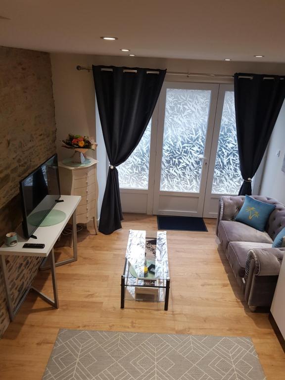 Appartement Au Mont Pour Deux bis 26 Route de la Rive Ardevon, 50170 Pontorson