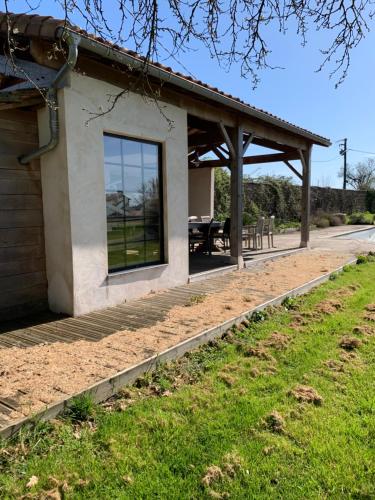 B&B / Chambre d'hôtes Au p’tit bonheur d’augé Lieu dit le monteuil Augé