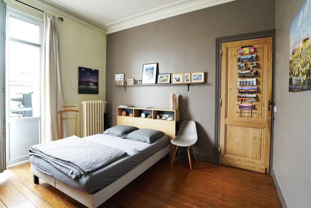 B&B / Chambre d'hôtes Au Petit Bonheur 100 Cours Gambetta, 33400 Talence