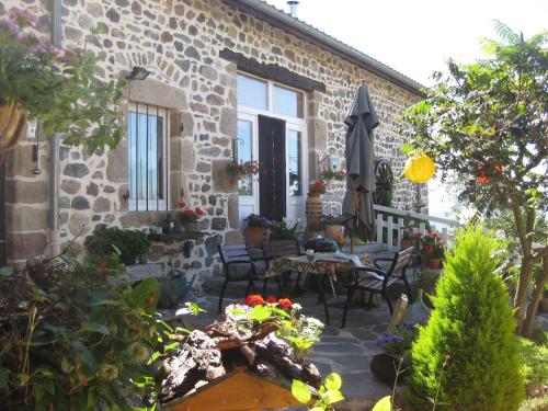 Appartement Au Pied de la Roche Le Bourg Roche-en-Régnier