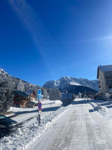 Appartement Au pied des pistes Alpe du Grand Serre Chemin de la Montagne du Grand Serre La Morte