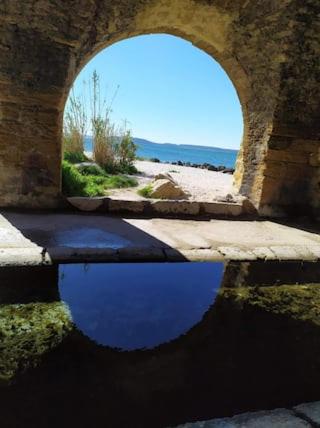 Au pied du Baou Saint-Chamas france