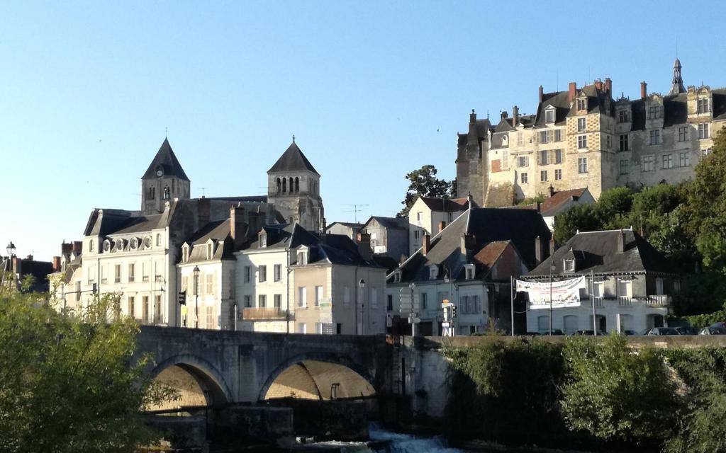 Maison de vacances Au pied du château 43 Quai Jean Jacques Delorme, 41110 Saint-Aignan