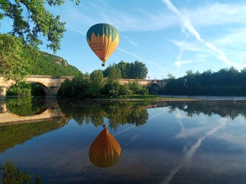 Maison de vacances Au Pied du CHÂTEAU - Baignade, canoë, piste cyclable à proximité Le Tournepique Castelnaud-la-Chapelle