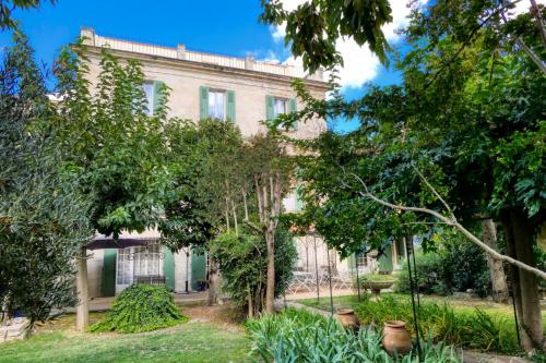 Au Saint Roch - Hôtel et Jardin Avignon france