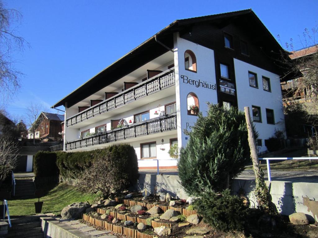 Auberge Berghäusl Rosenweg 10 87466 Oy-Mittelberg