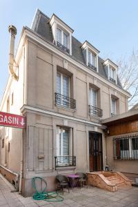 Auberge Cameleon Paris Guesthouse 8 Rue Jules Auffret 93500 Pantin Île-de-France