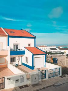 Be Baleal Surfhouse