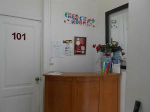 Crescent Rooms