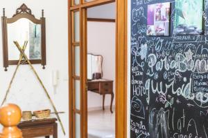 Ericeira Chill Hill Hostel & Private Rooms