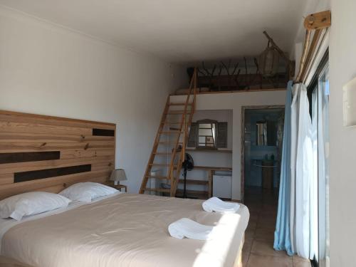 Good Feeling Hostel & Guest House