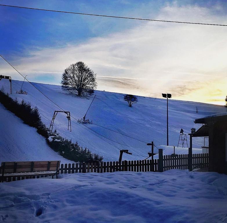 Hillside direkt am Skilift Bahnhofstr. 1, 95493 Bischofsgrün