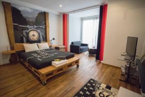 Modern & Recycled Guest House