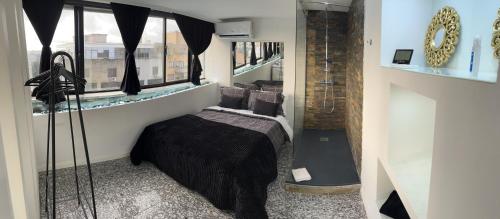 Modern Room Near the River - Quarto Moderno próximo da Ribeira
