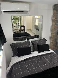 Modern Room Near the River - Quarto Moderno próximo da Ribeira