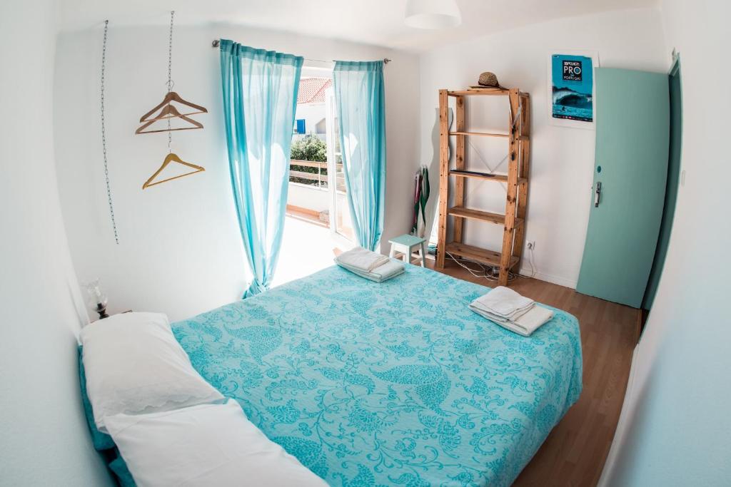 Auberge de jeunesse Native Surfhouse Travessa do Golfinho 2 2530-211 Praia da Areia Branca