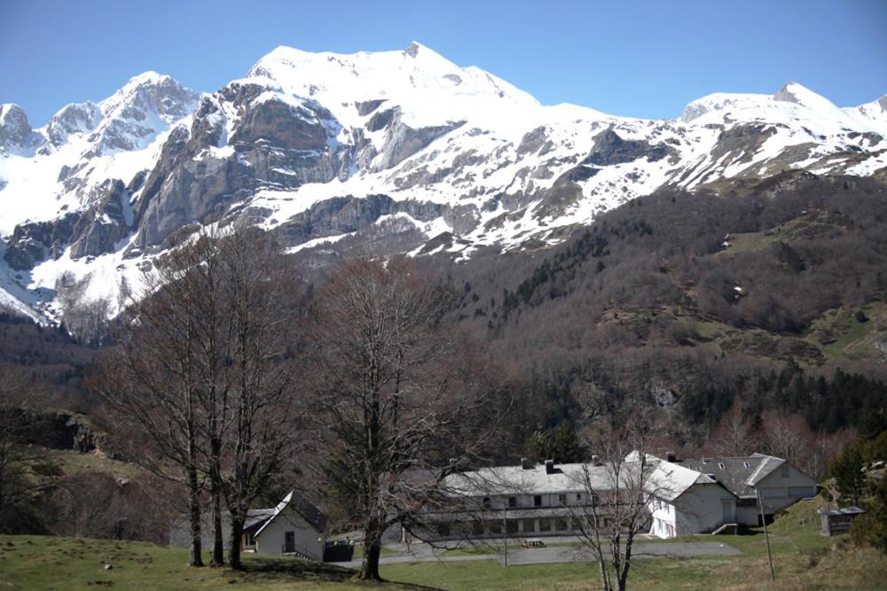 Auberge de jeunesse Peyranère Col du Somport 4581, route du Col 64490 Urdos