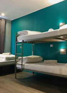 Plug inn Montmartre by Hiphophostels