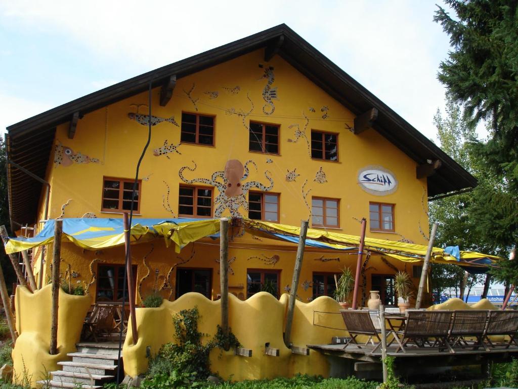 Schiff Bihlerdorf - Hostel Illerstraße 26, 87544 Bihlerdorf