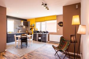 VILLA ZENITH Hostel-LA SURF HOUSE