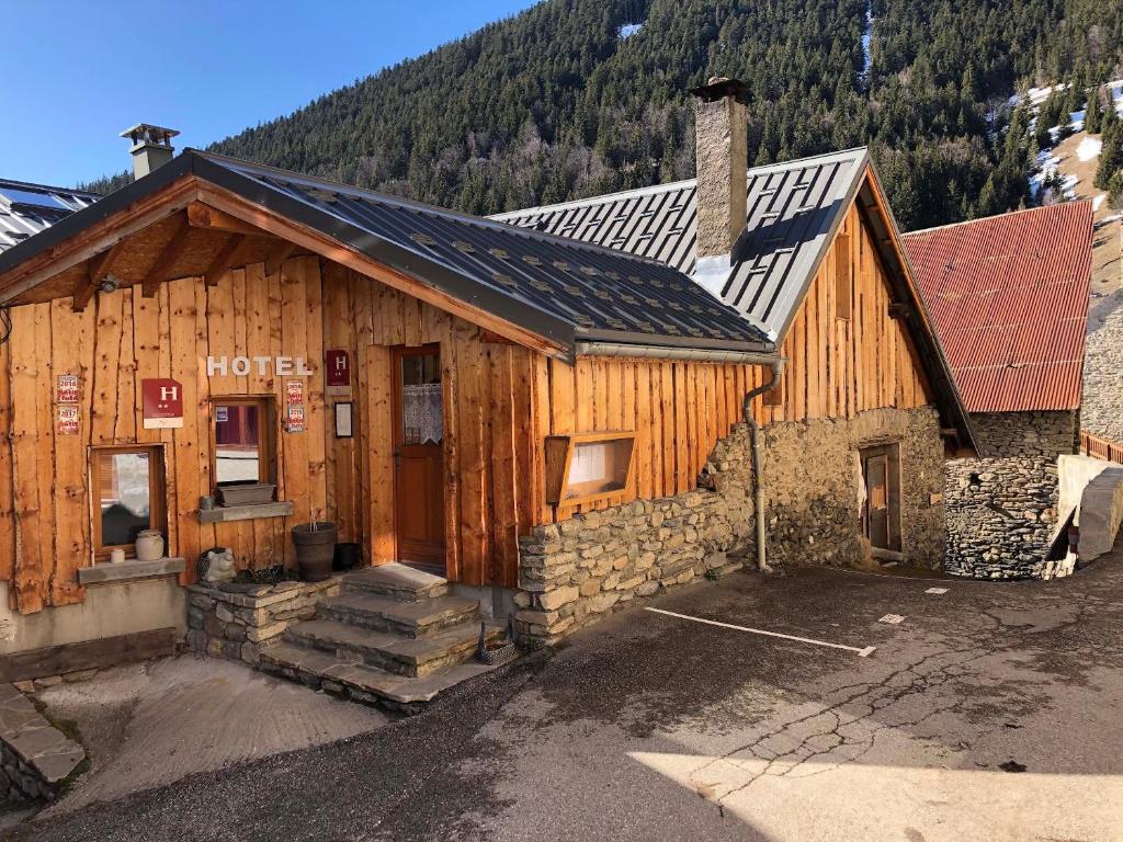 Hôtel Auberge De La Foret Hameau Les Cours, 38142 Auris