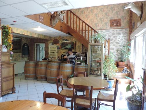 B&B / Chambre d'hôtes Auberge de la Normandie Lieu-dit La Normandie Junhac