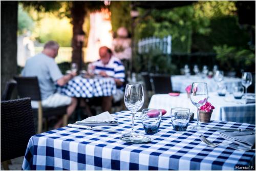 Auberge De Tavel Tavel france