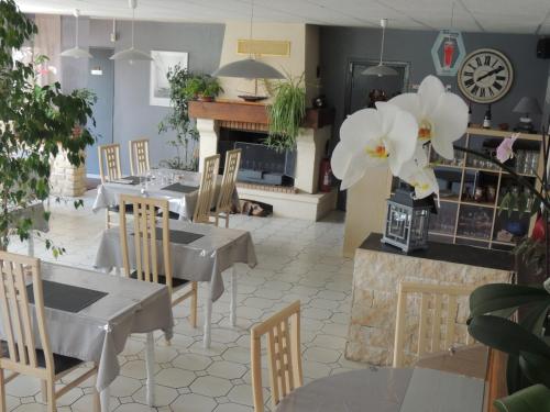 Hôtel Auberge des Charmilles 3 rue des Charmilles Usseau Sainte-Soulle