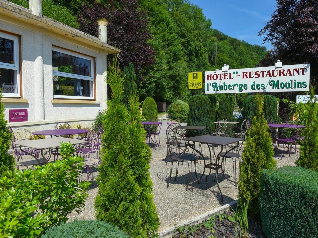 Hôtel Auberge des Moulins 2 Rue de Pontarlier, 25110 Baume-les-Dames