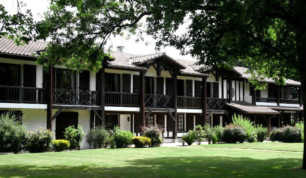 Hôtel Auberge des Pins 70 Route de Luglon, 40630 Sabres