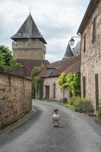 B&B / Chambre d'hôtes Auberge des Tilleuls 2 place de la mairie Badefols-dʼAns