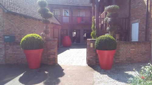 Auberge du Cheval Blanc Yvoy-le-Marron france