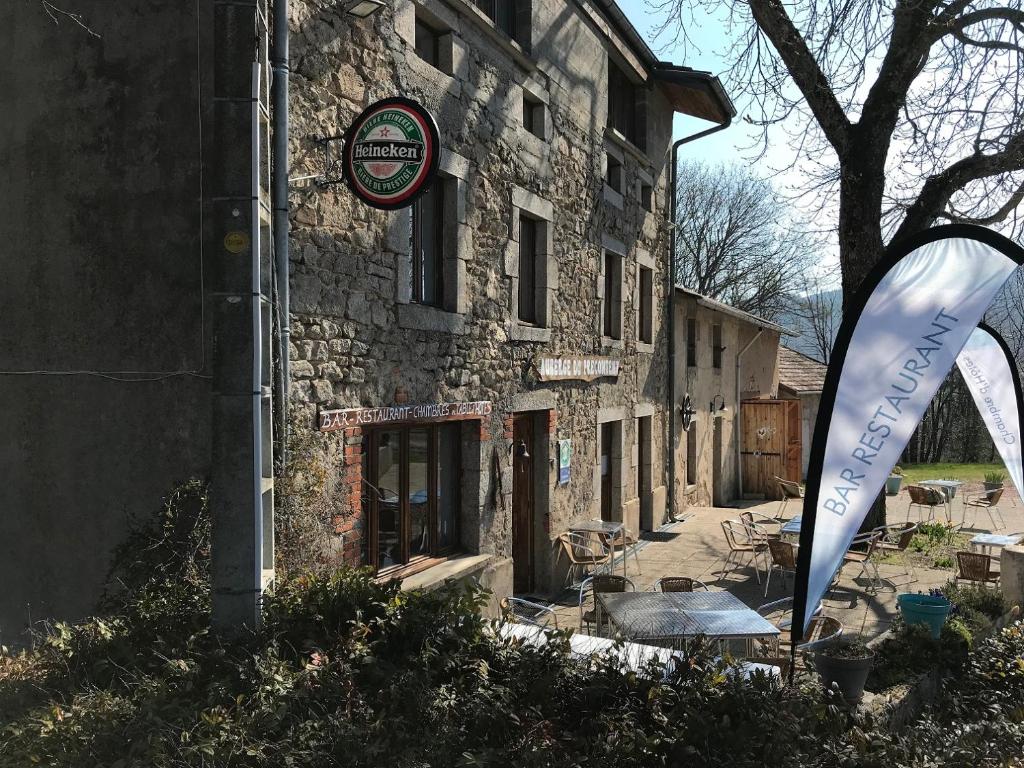 B&B / Chambre d'hôtes Auberge du Précontent Lieu-dit Le Précontent, 03120 Arfeuilles