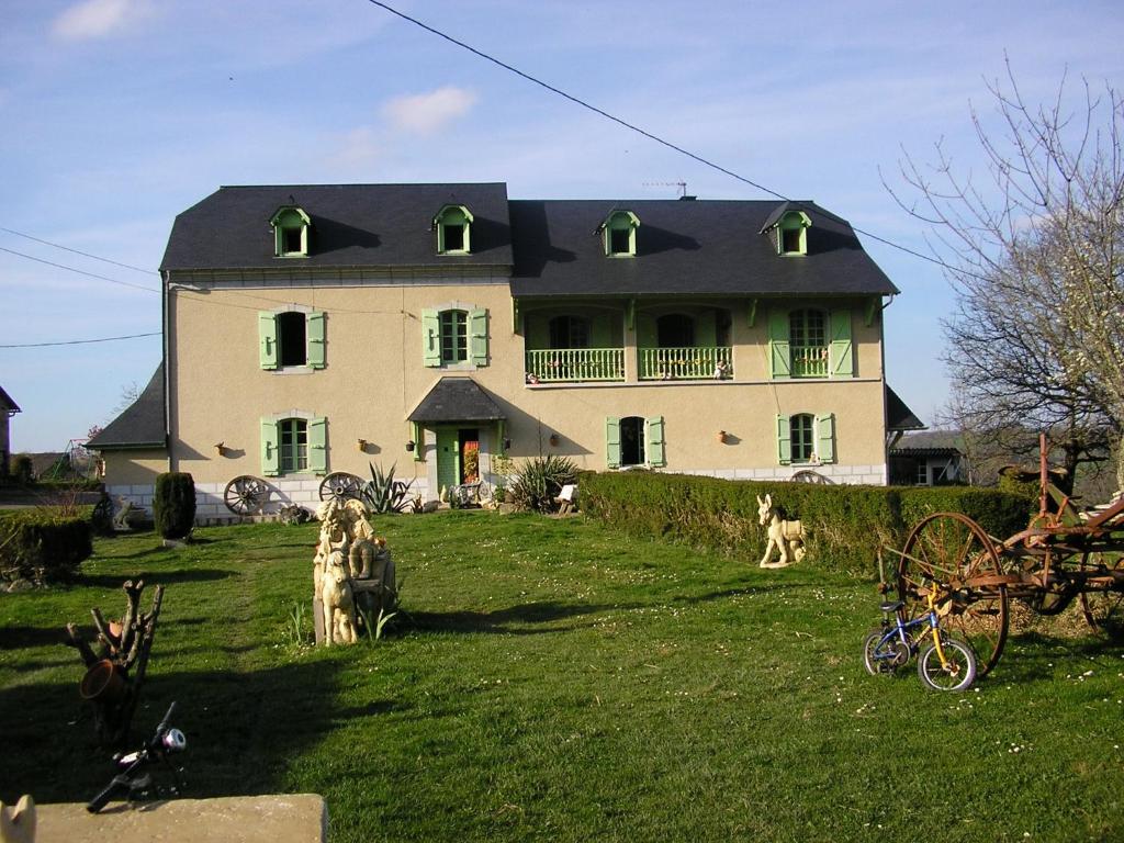 Auberge Ferme Arboucau ferme arboucau, rieulhès 65270 Peyrouse