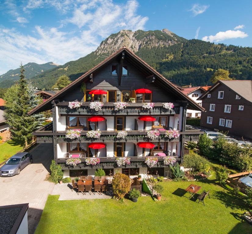 Gästehaus Carola Heimenhofenstraße 1, 87561 Oberstdorf