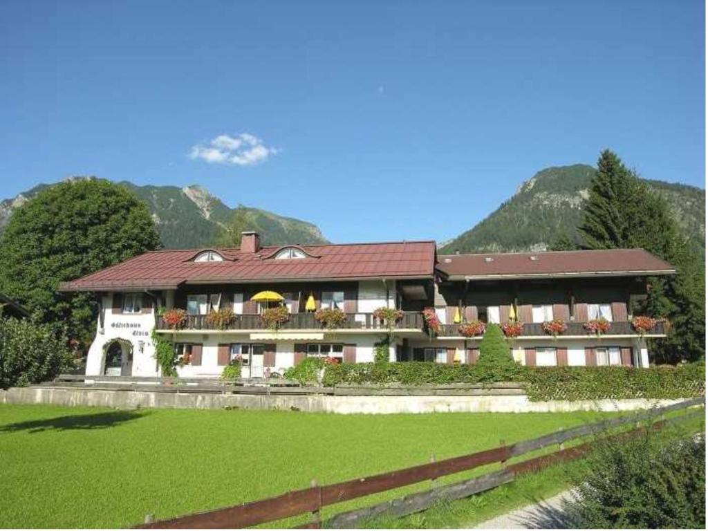 Auberge Gästehaus Elvia Wagnergasse 5 87561 Oberstdorf