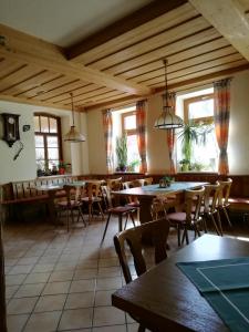 Auberge Gasthaus Goldner Löwe 53 Friesau 07929 Friesau Thuringe