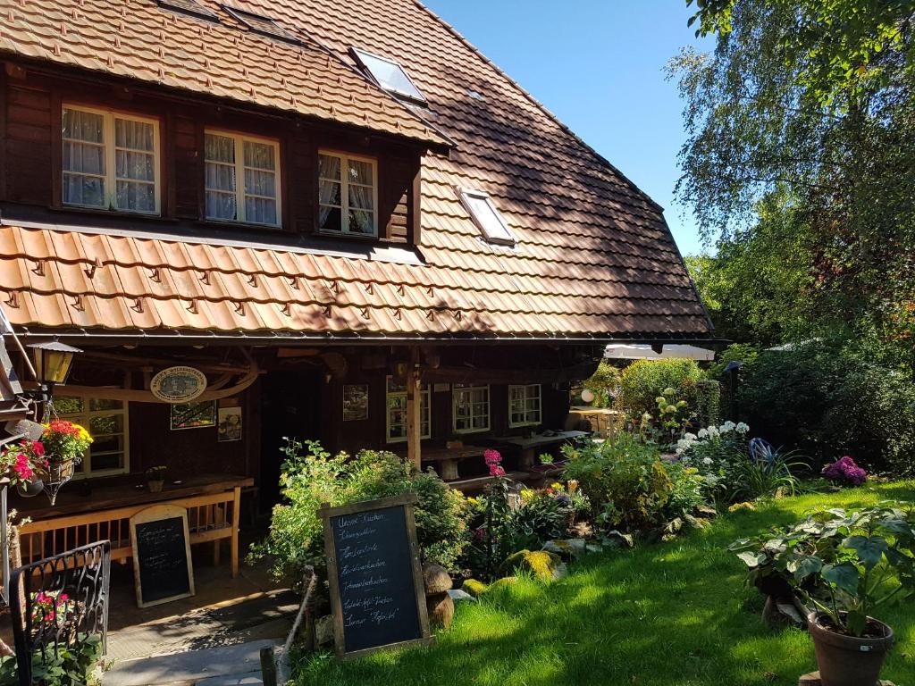 Auberge Gasthaus Hirtenbrunnen Hof 4 79677 Hof