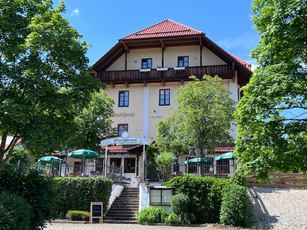 Auberge Gasthaus Kampenwand Bernau 12 Aschauer Straße 83233 Bernau am Chiemsee