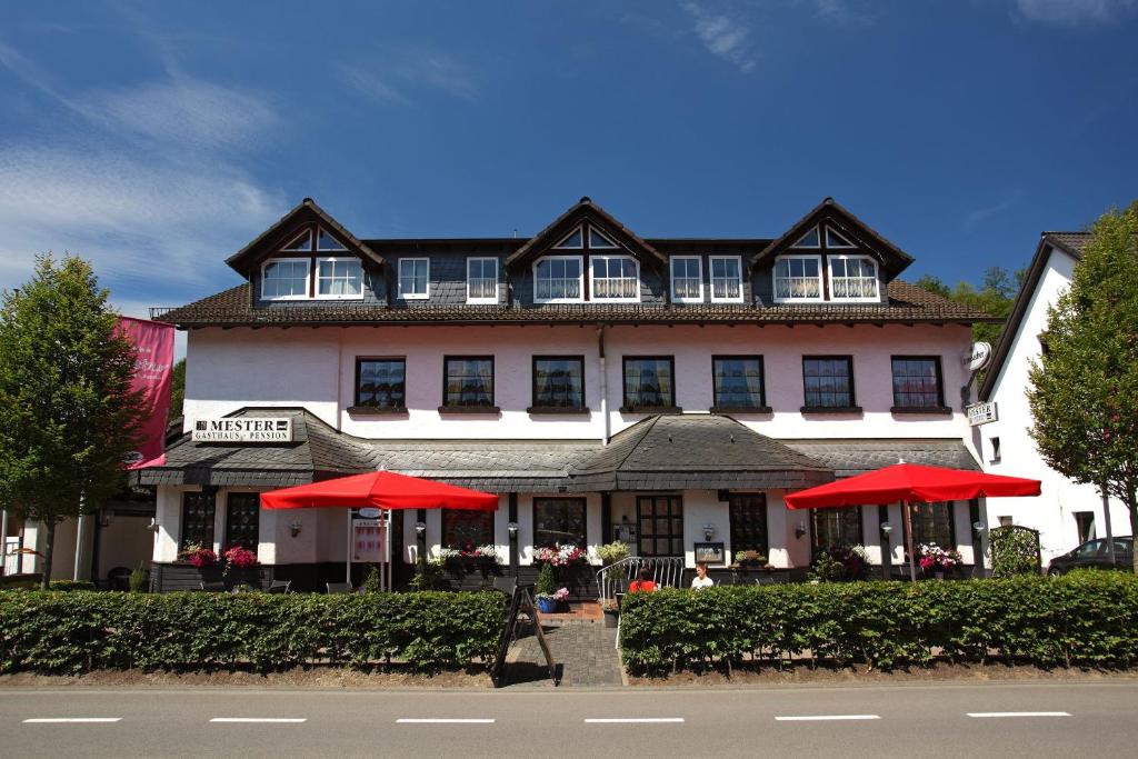 Auberge Gasthaus Mester Hunold-Rump-Str. 87 57368 Oedingen