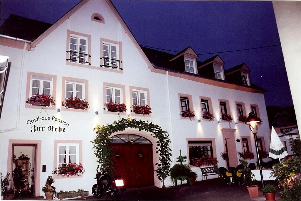 Auberge Gasthaus Zur Rebe 4 Neustraße 54346 Mehring