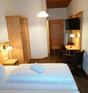 Gasthof Pension Altwirt